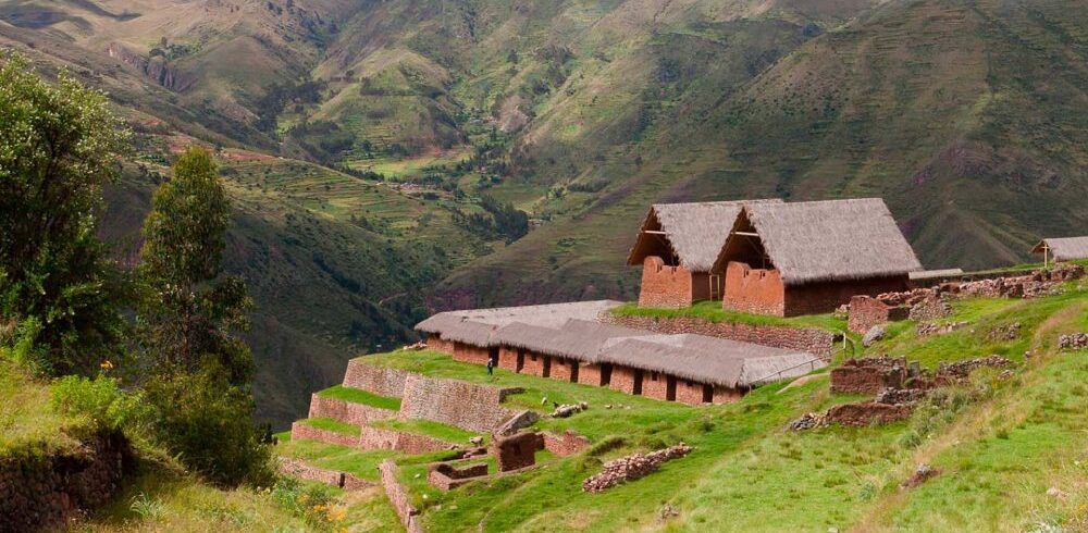 Huchuy-Qosqo-vista-frontal (1) huchuy-cosco-in-peru