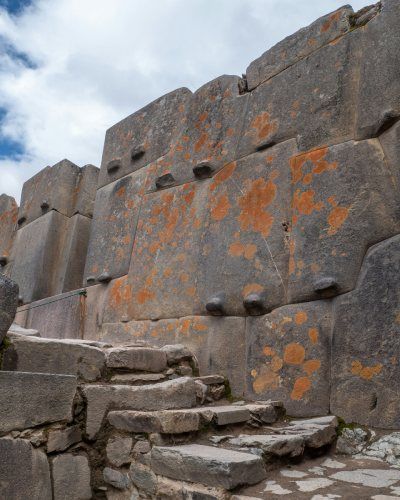 ollantaytambo-trek Sacred-Valley-Classic-vs-VIP-Tour