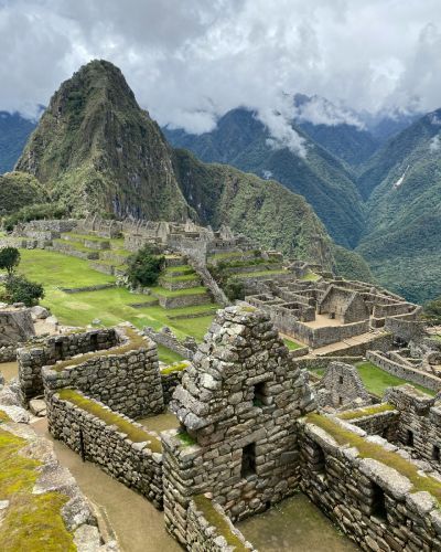 machupichu-inca-trail-1 machu-picchu-2.up