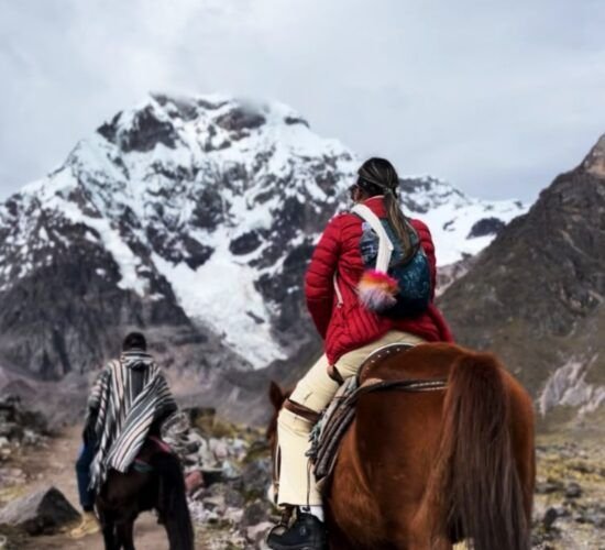 Horseback-riding-in-Ausangate-2-days
