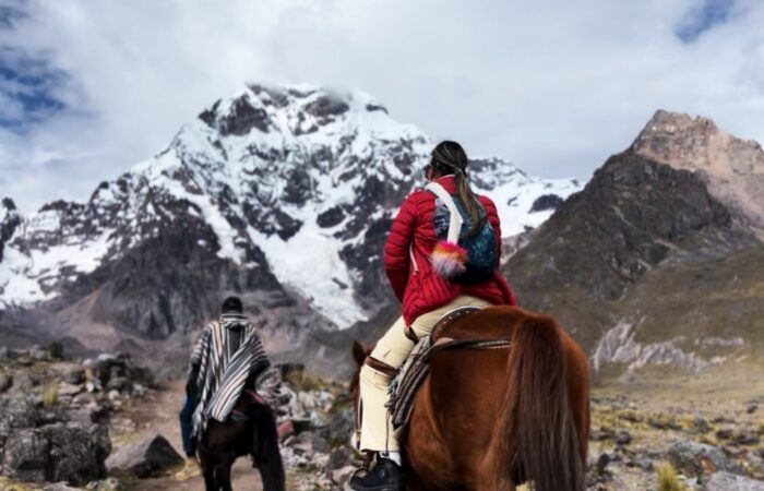 Horseback-riding-in-Ausangate-2-days